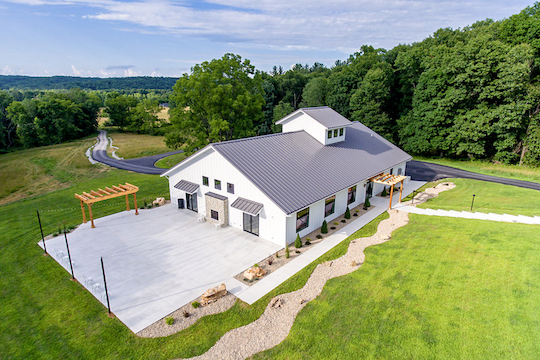 Nashville_Indiana_The_Wilds_Barn_Wedding_Venue_Brown_County - Brown
